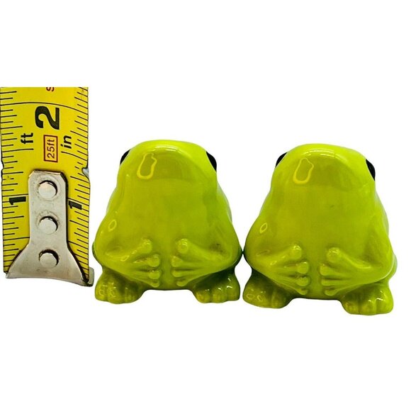 Green Frog Toad Blue Polka Dot Salt Pepper Shakers 1.75 inch Ceramic - Picture 8 of 8